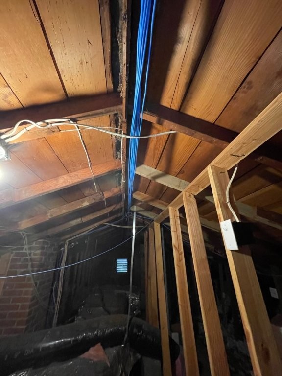 Cable routing in crawlspaces